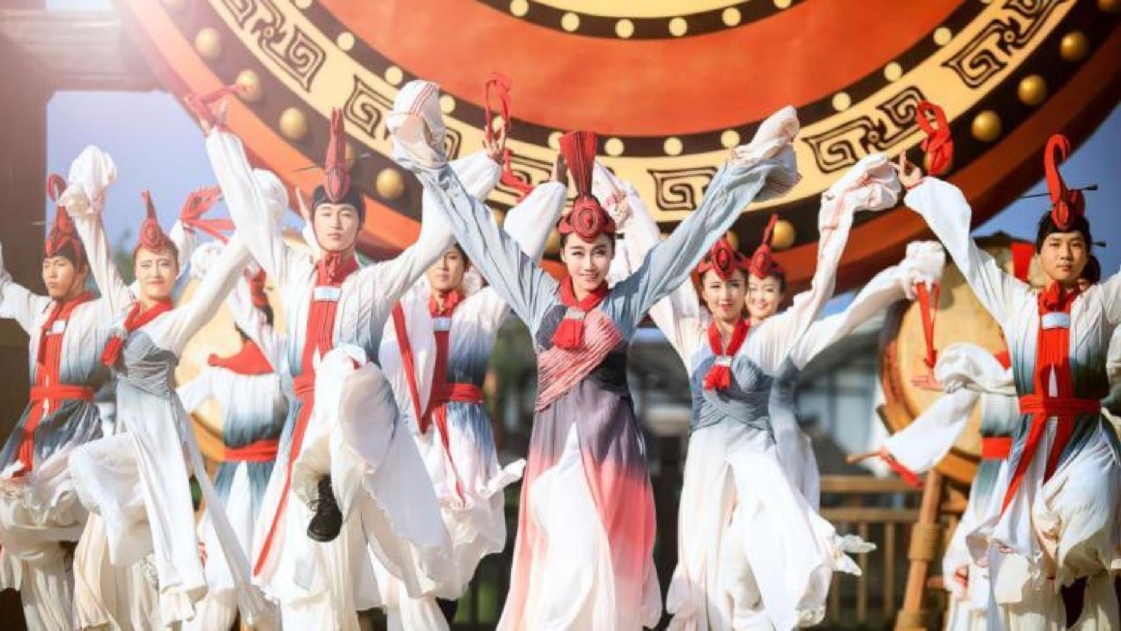 震雷场晨钟暮鼓表演，古典舞蹈情景演艺