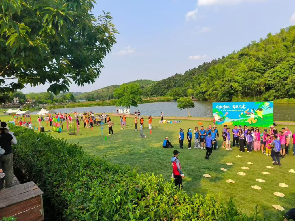 南京苏家理想村团建指南｜哒尔文直营基地：草坪飞盘+湖畔烧烤+水上桨板，拒绝踩坑的一日游全案