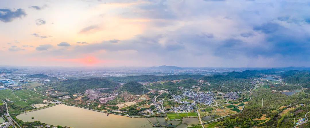 南京佘村龙出没乐园团建怎么玩?定向寻宝+漂流+越野车 秋季一日方案