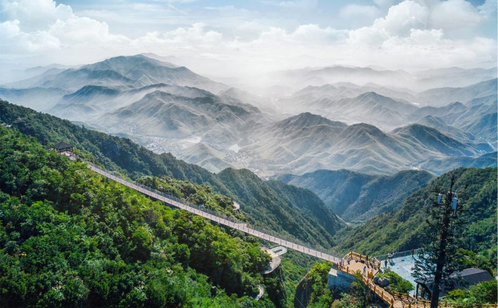 安吉两天一夜团建怎么排？漂流+篝火烧烤+云上草原 南京秋季周边游路线