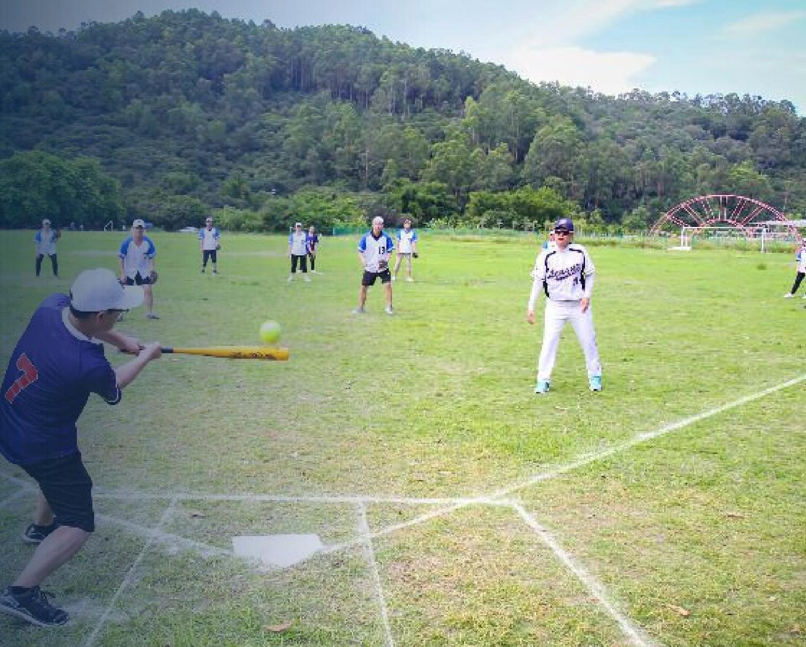 棒球主题团建草地击球