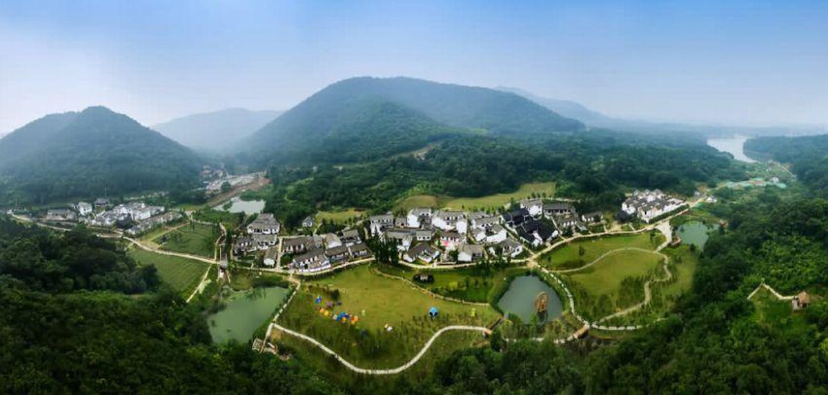 南京浦口象山湖与老山南麓航拍全景